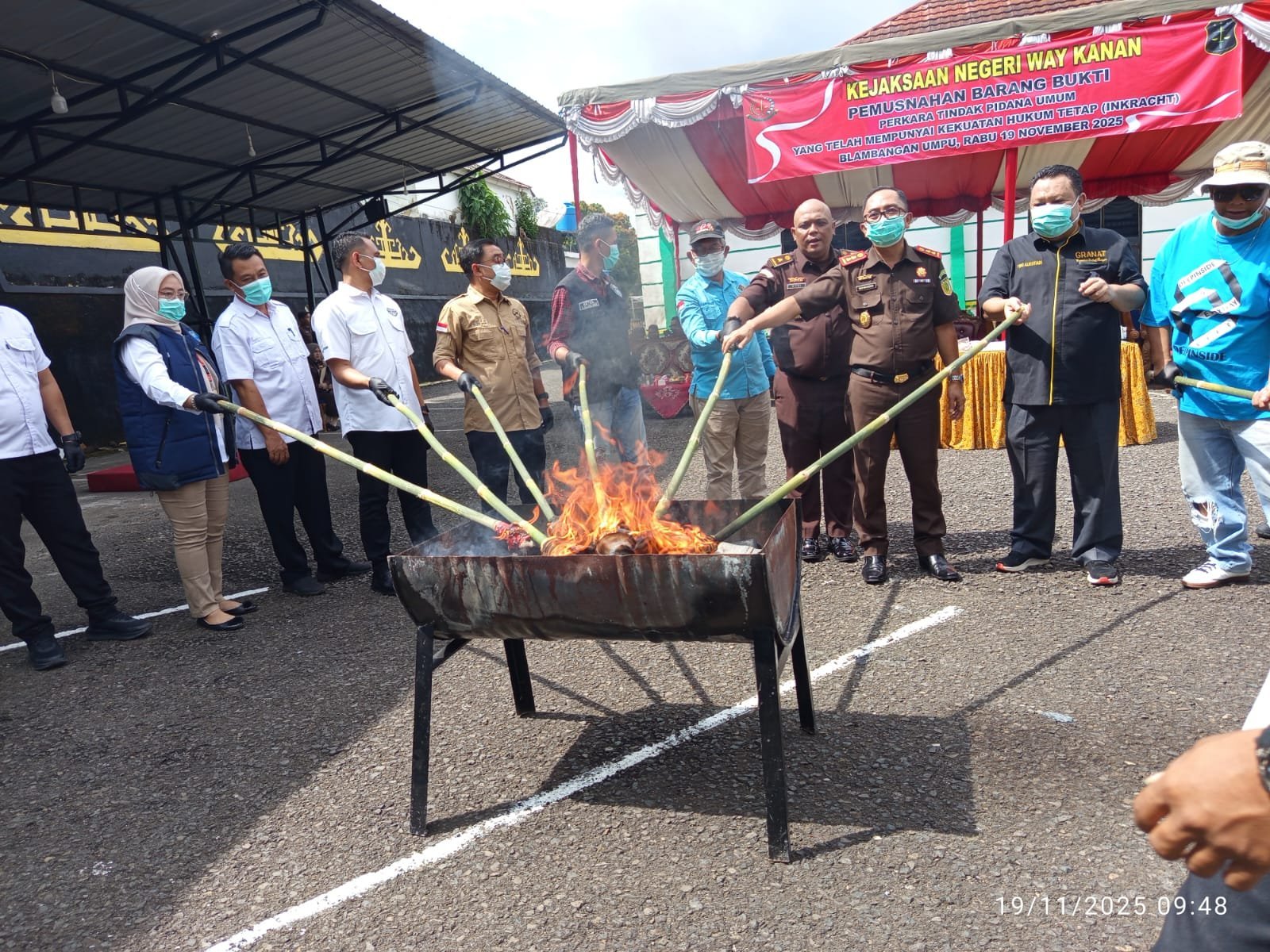 Kejari Way Kanan Musnahkan Barang Bukti 20 Perkara, Kasus Narkoba Masih Jadi Ancaman Serius