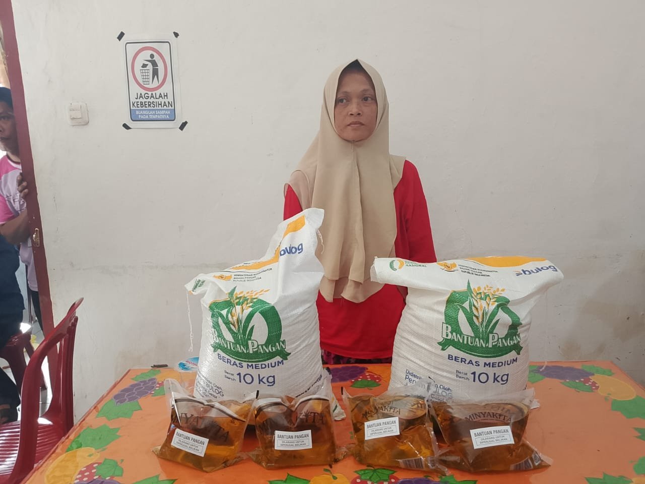 Desa Sindang Agung, salurkan Bantuan Kepada 524 Penerima Manfaat KPM