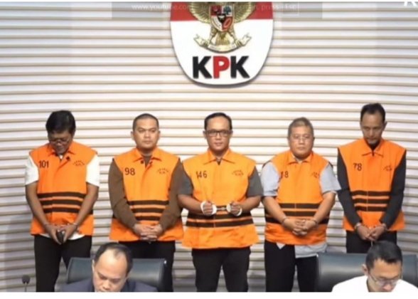 KPK Geledah Rumah Dinas, Kantor Bupati Lampung Tengah dan Dinas Bina Marga